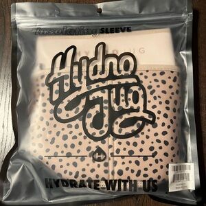 Hydrojug Cheetah print sleeve